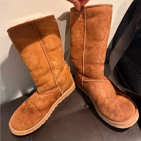 UGG Tan Sheepskin Boots - Picture 3 of 5